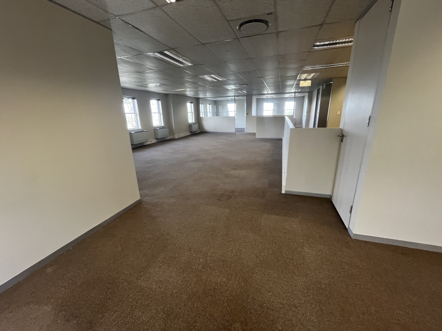 To Let commercial Property for Rent in Rosenpark Western Cape